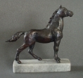 Černý mustang, cín, 1989, 13 cm